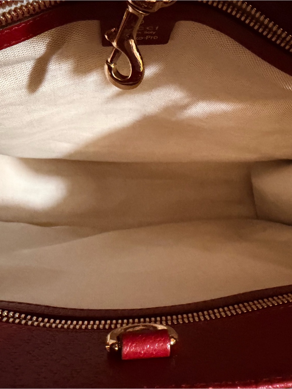 GuccixDORAEMON Vintage Mini GG Supreme Monogram Medium Tote Bag Beige Cherry Red - Picture 13 of 16